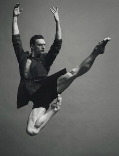 Подробнее о новости «Звезда балета Сергей Полунин дебютирует в Голливуде»